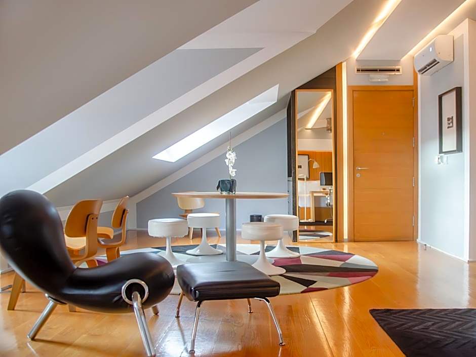 Browns Downtown Hotel