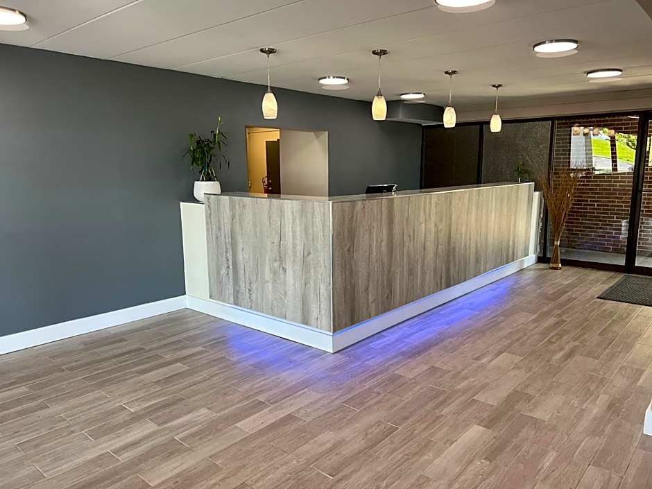 Days Inn by Wyndham Cincinnati East