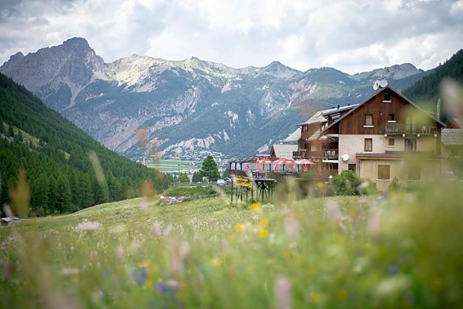 Logis Hôtel Spa la Cascade