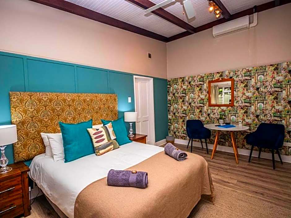Photo 1 of 26 of Standard 1 Queen Bed
