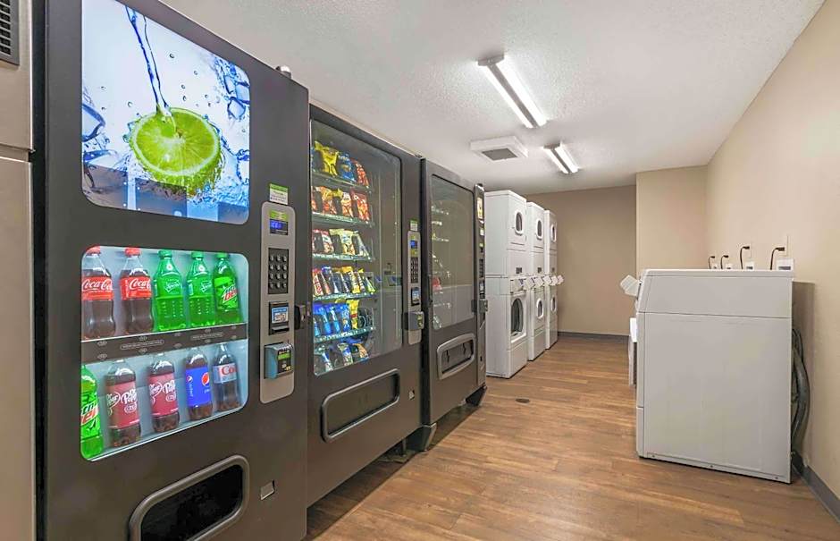 Extended Stay America Suites - Kansas City - Overland Park - Quivira Rd.