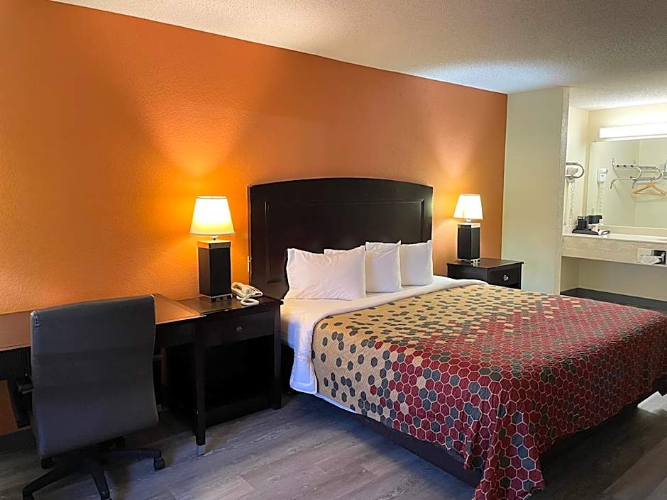 Econo Lodge Inn & Suites Sweetwater I-20