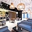 Grand Ascot Hotel