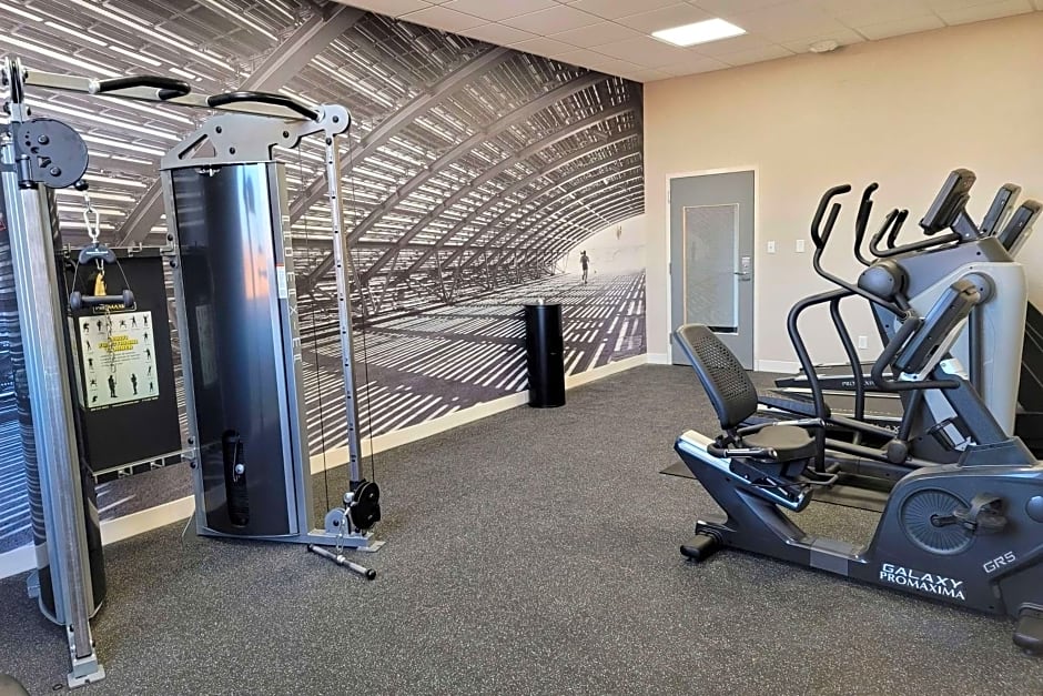 Hawthorn Suites by Wyndham Wichita Airport