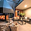 Hog Hollow Country Lodge