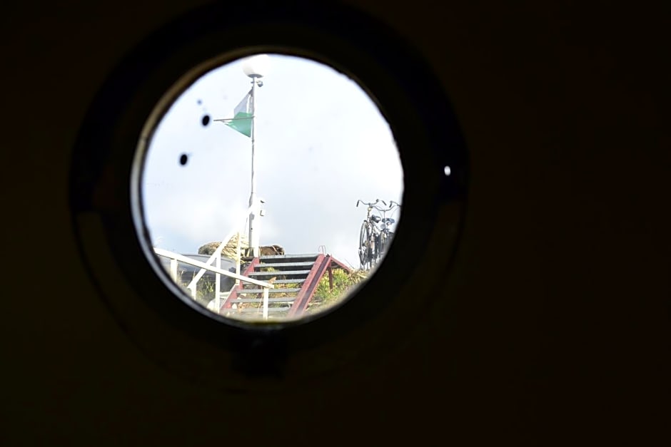 Floating B&B Amsterdam