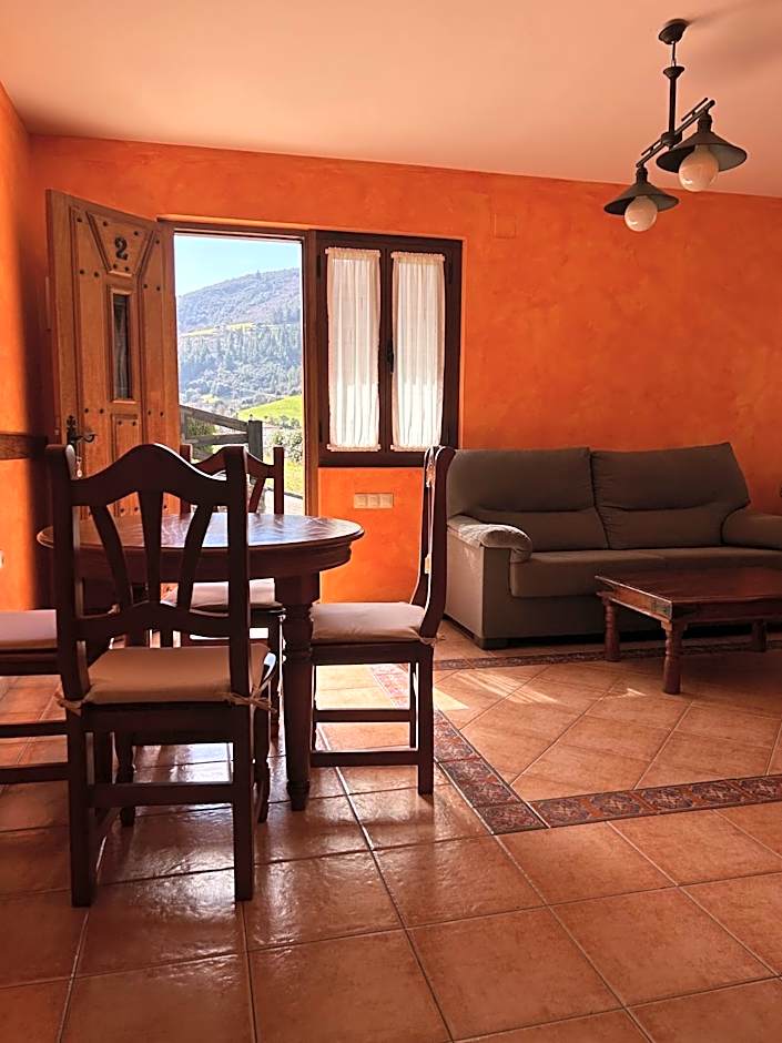 Apartamentos La Montaña