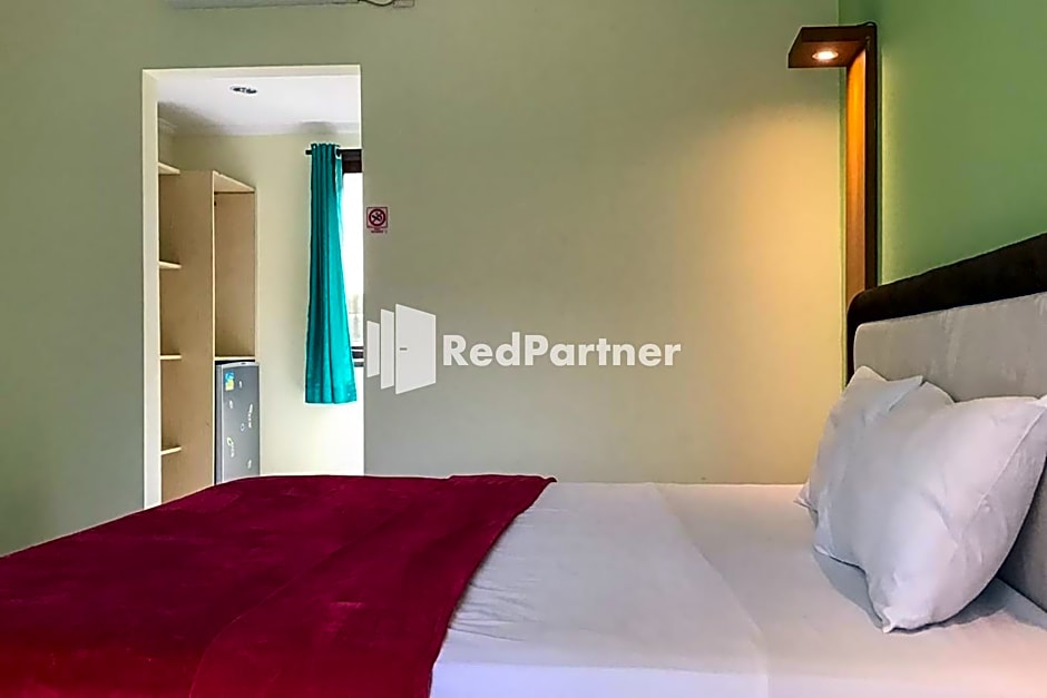 Pondok Mesari RedPartner Near Legian Beach