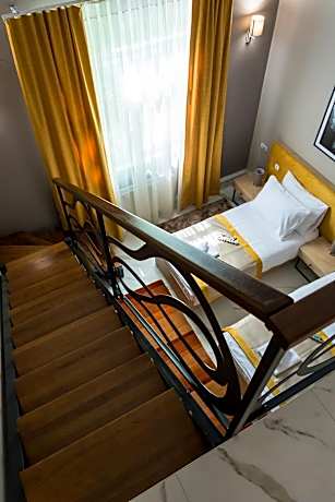 Suite with Garden View