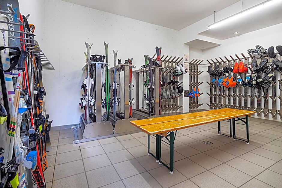 Apart-Hotel Aurora Fiss