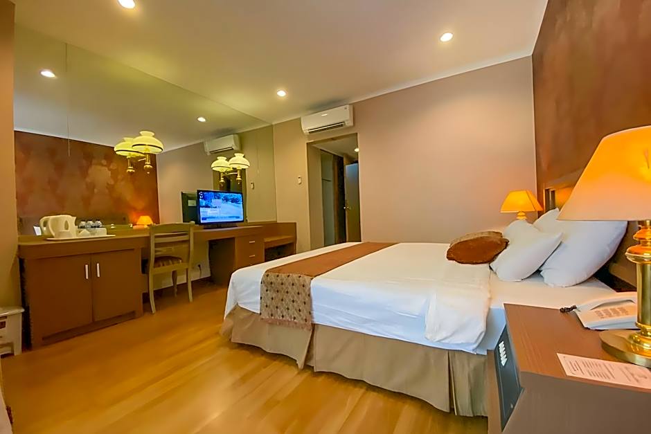 Riyadi Palace Hotel