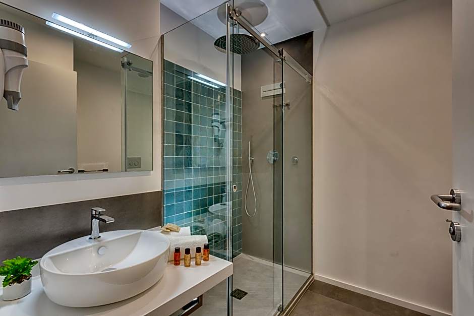 Navona Theatre Hotel