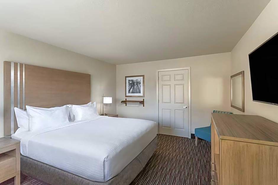 Days Inn by Wyndham Yosemite Area