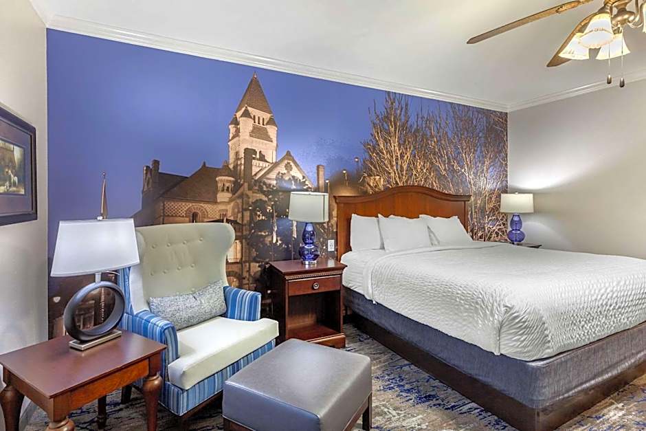 Clarion Pointe Sulphur Springs