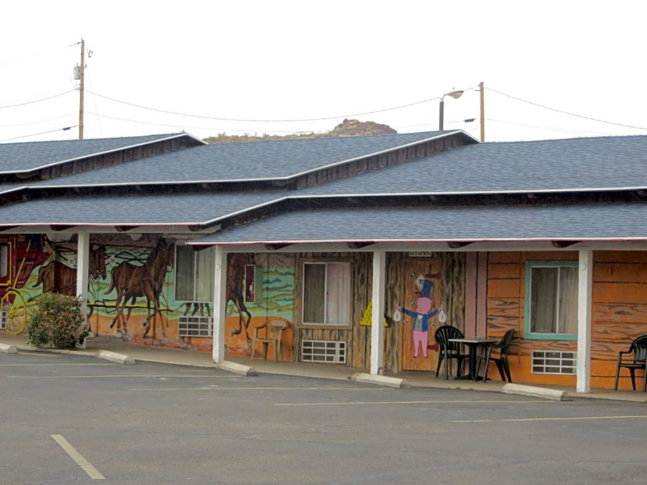 El Trovatore Motel