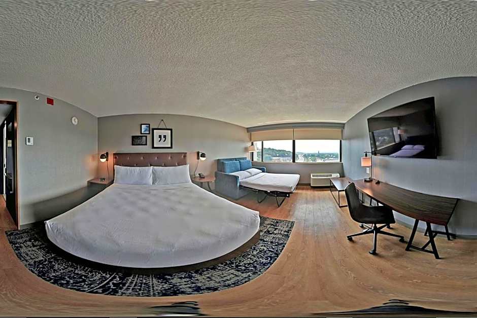 Four Points by Sheraton Boston Newton