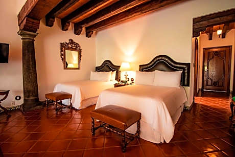 Suite with Terrace and Garden View