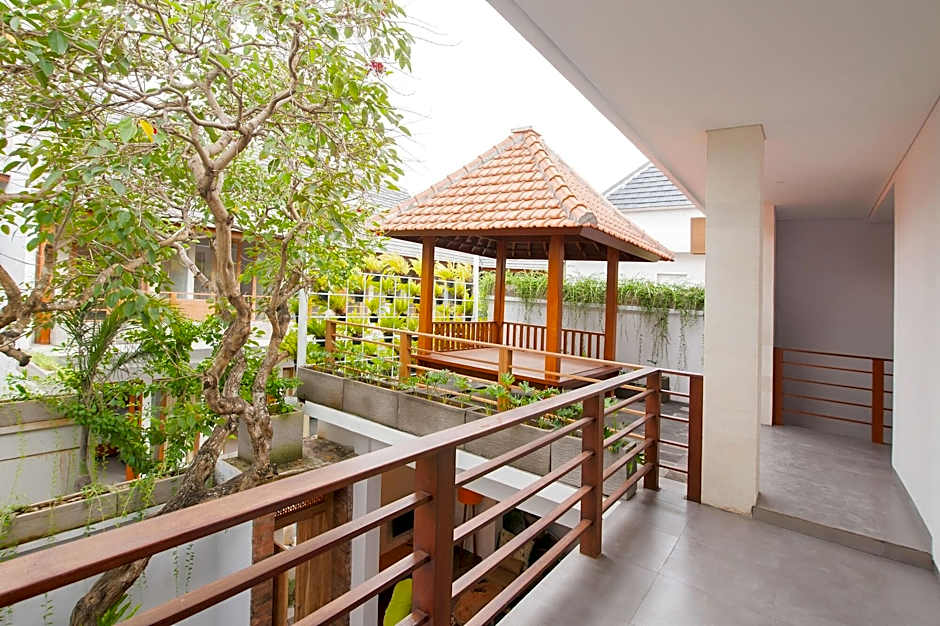 Apple Villa and Studio Seminyak