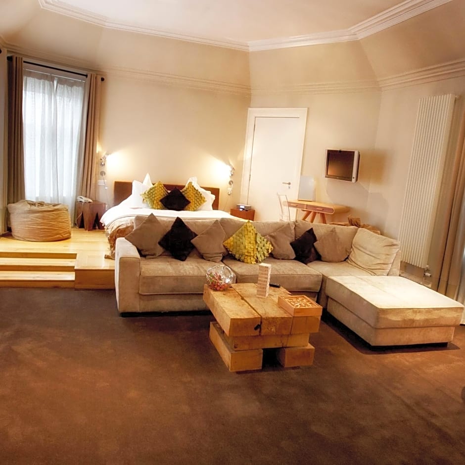 Carmelite Hotel; BW Signature Collection