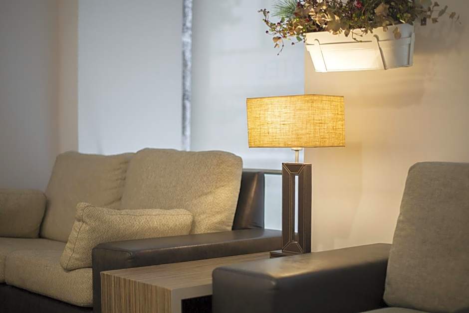 Petit Palace Tres Cruces