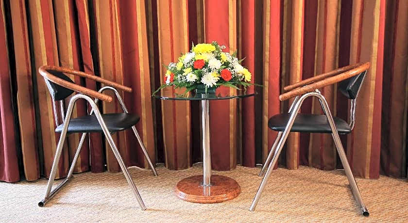 Wave International Hotel