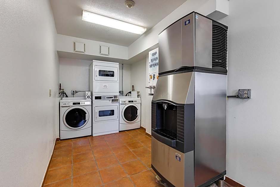 Motel 6-San Jose, CA - Convention Center