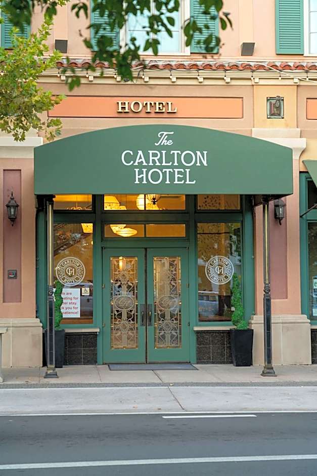 Carlton Hotel