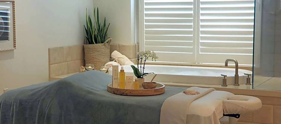 Portola Hotel and Spa