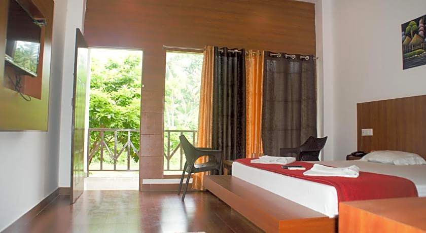 Hotel Exotica Squares