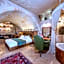 Cappa Via Cave Hotel