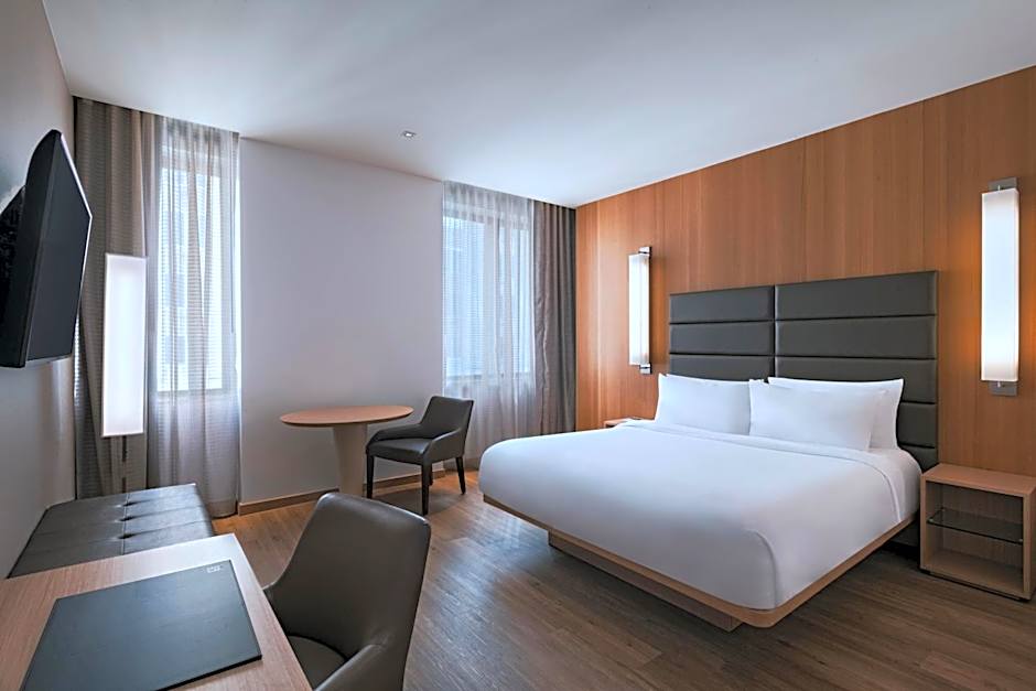 AC Hotel by Marriott Houston Downtown