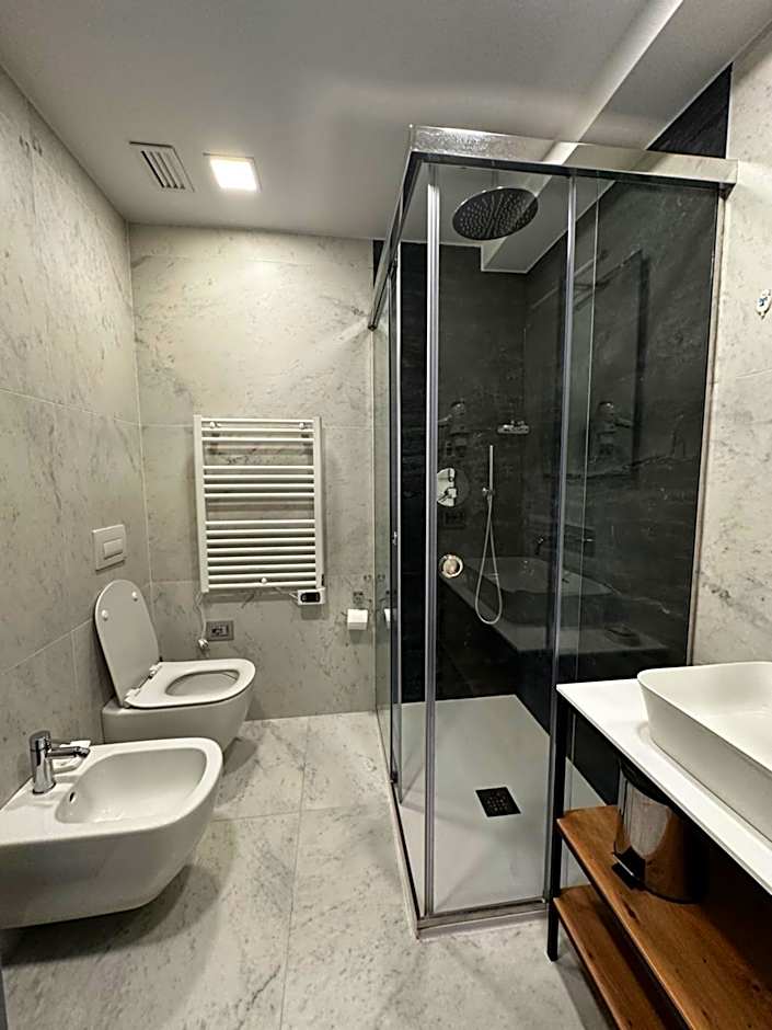 GRANDI 32 Boutique Residence