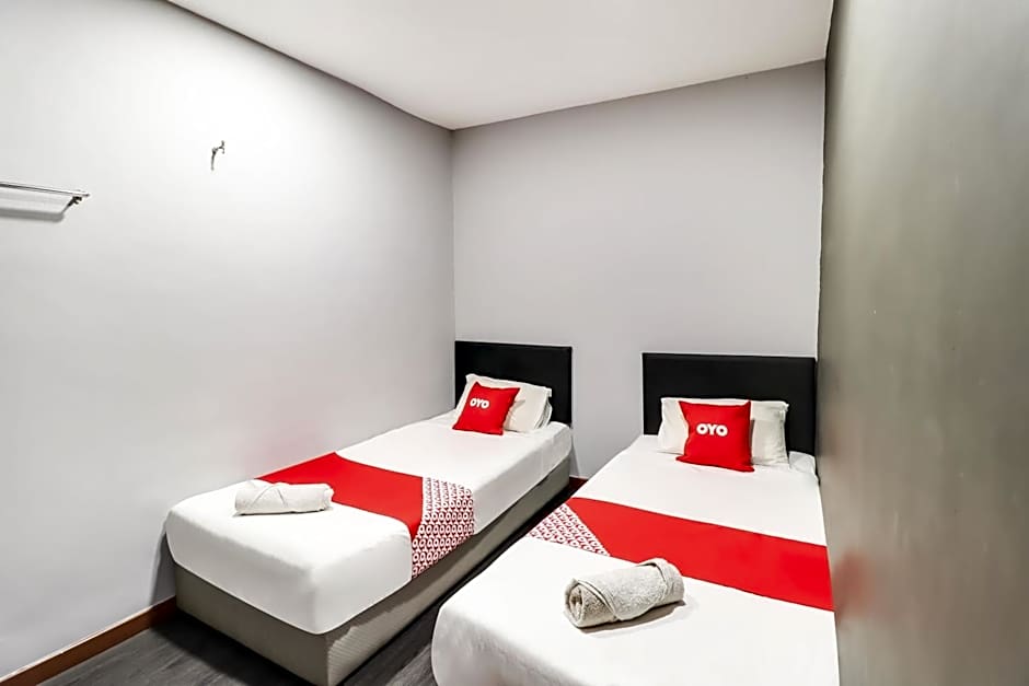 OYO 89381 Moonnight Hotel