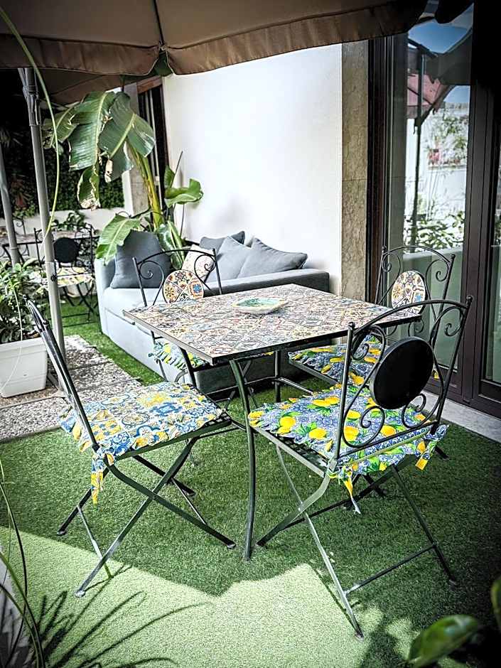 "La città delle 100 sculture" B&B BcenS con parcheggio privato e trasfert H24 - Belpasso - Etna -