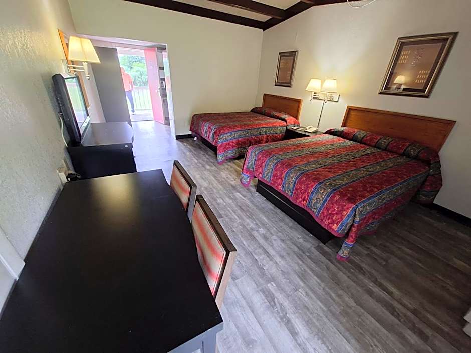 Hometown Inn Staunton VA near Hwy 11