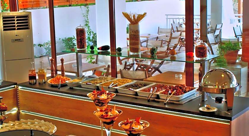 Maranton Beach Hotel