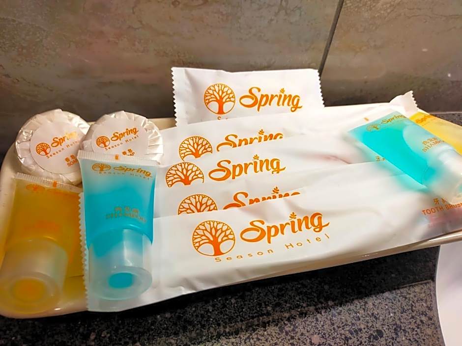 Spring Season Hotel