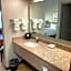 Days Inn by Wyndham Pleasant Prairie Kenosha