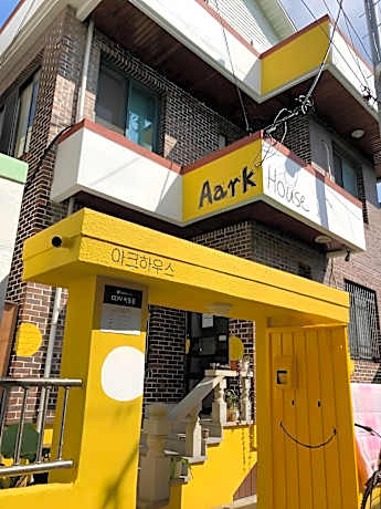 Aark House - Foreigners Only