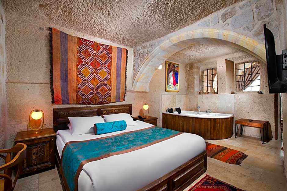 Cappa Via Cave Hotel