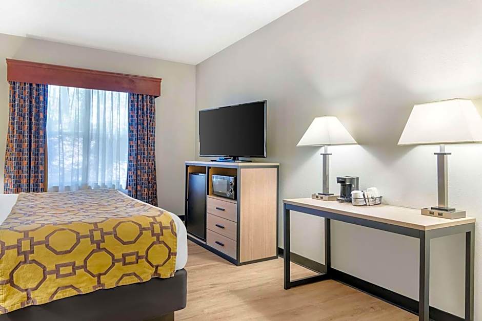 Baymont by Wyndham Kennesaw