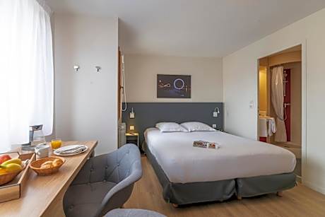 Superior Studio 2 people