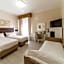 Hotel University