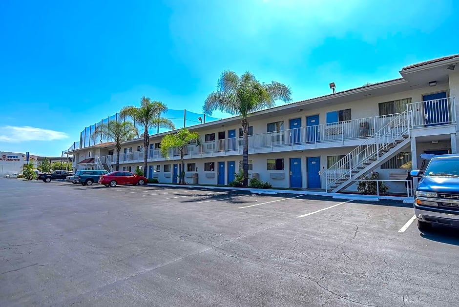 Motel 6-Rowland Heights, CA - Los Angeles - Pomona