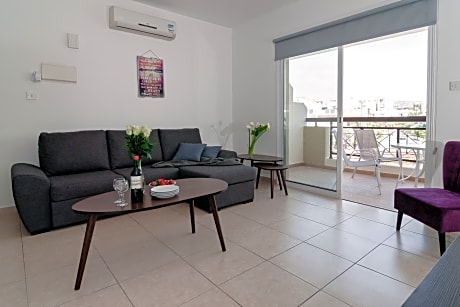 Two bedroom en-suite apartment