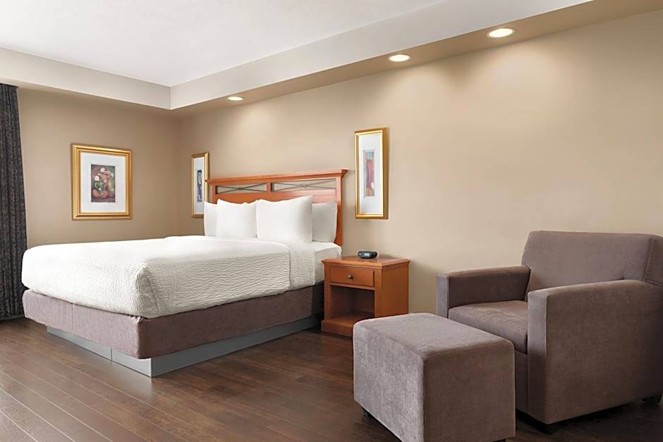 Royal Hotel Calgary, Trademark Collection by Wyndham