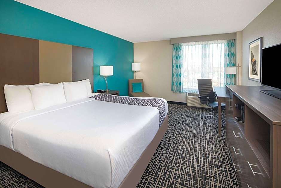 La Quinta Inn & Suites by Wyndham Atlanta Airport North