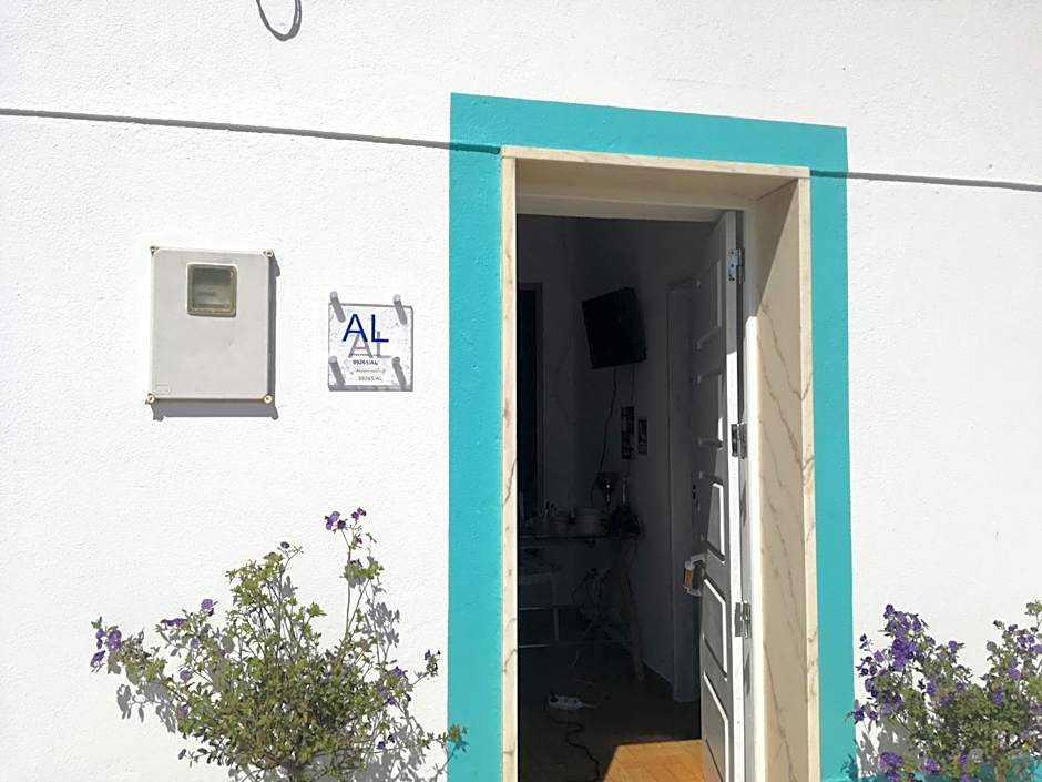 Carlo's Beach Guest House