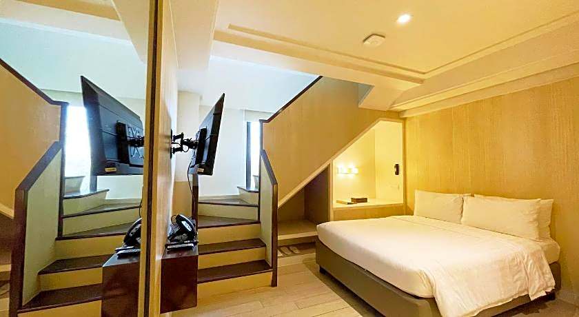 Mella Hotel Manila near NAIA Airport
