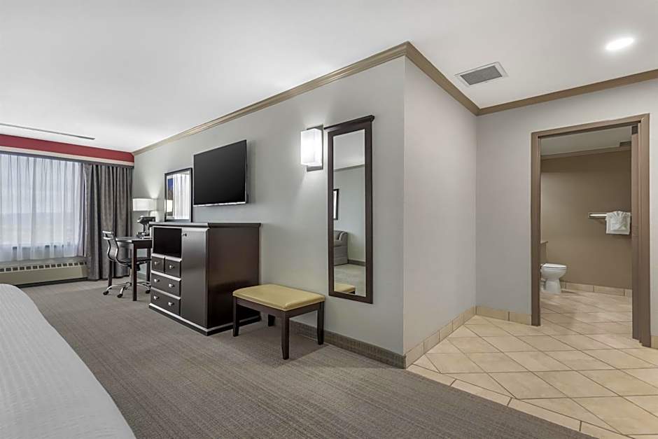 Best Western Plus Port O'Call Hotel